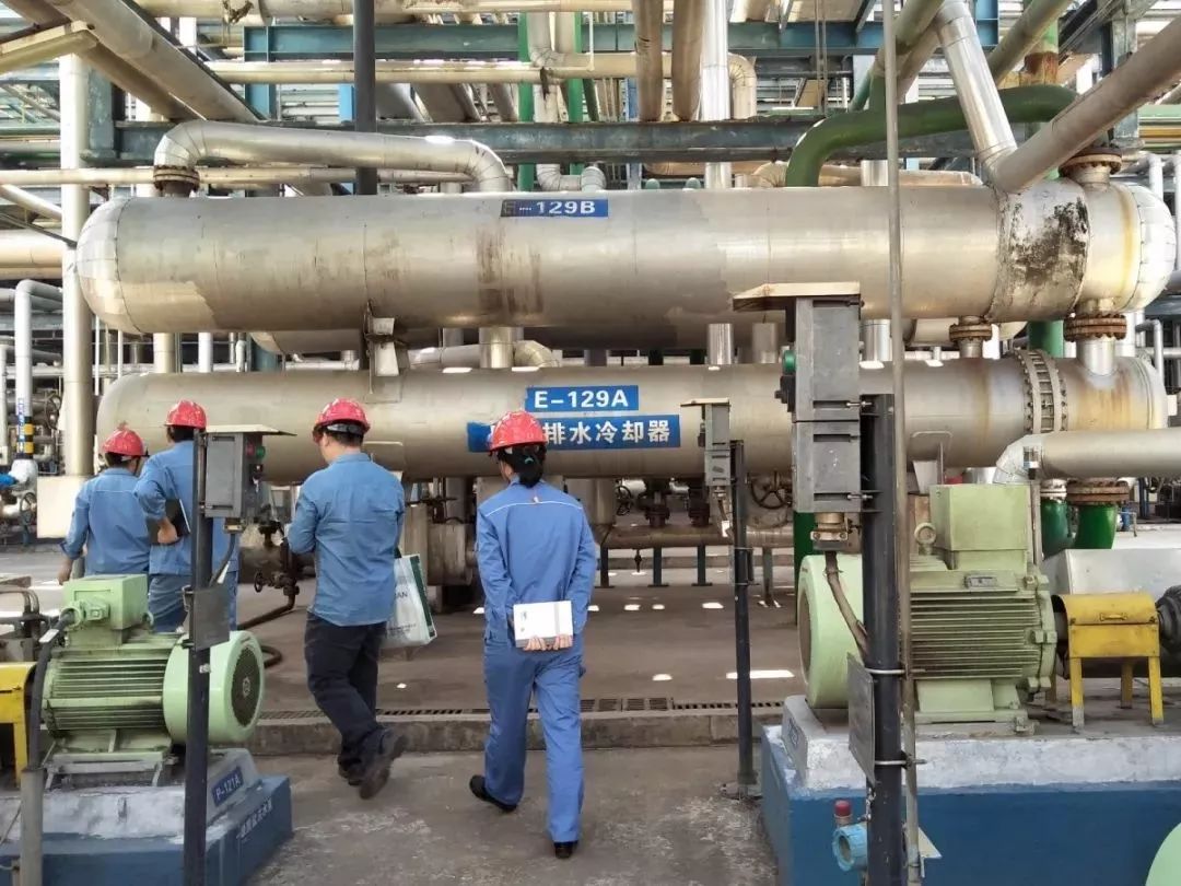 5bf21707ad4a7.jpg 1.jpg