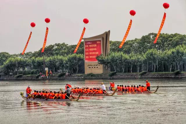 擼起袖子加油賽，中智黨建精氣神！——七一“中智先鋒杯”龍舟賽劈波斬浪，高歌前行