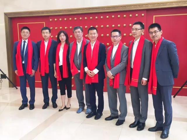 關(guān)愛通新三板掛牌敲鐘儀式在京成功舉行